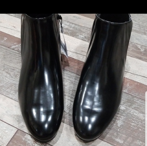 Zara black patent flat ankle booties gold accents - Picture 5 of 5